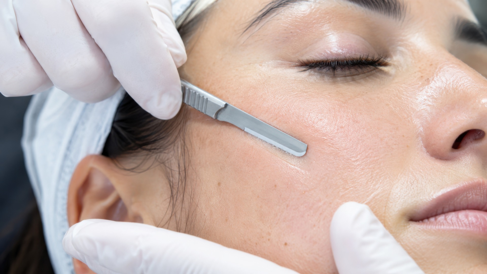 Cambridgeshire beauty-15-Dermaplaning Training Course